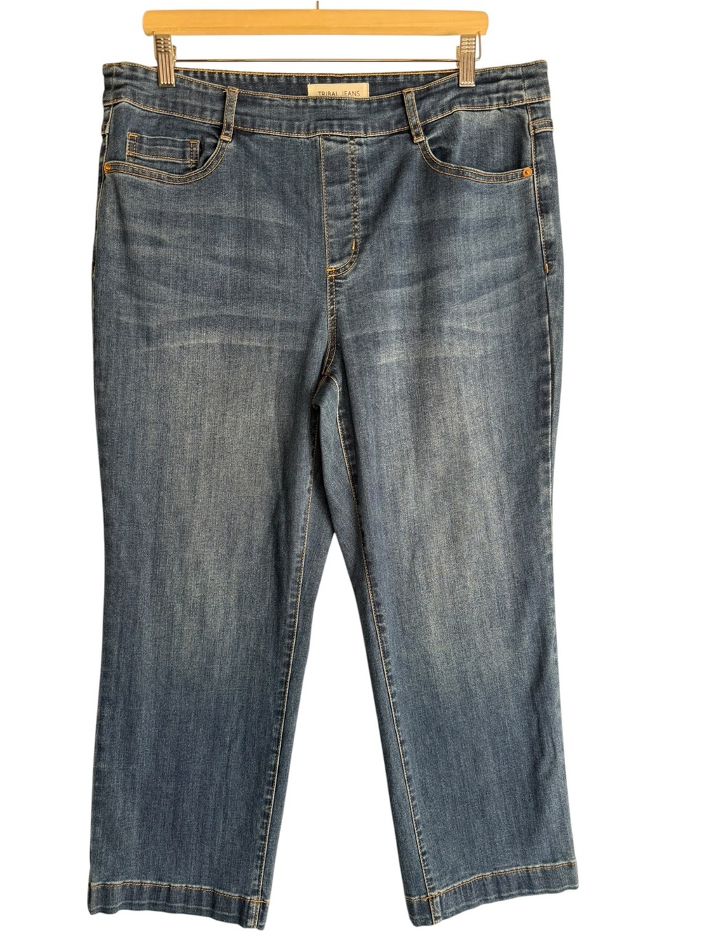 Tribal Jeans Women’s Size 14 Pull-On Crop Blue Denim Jeans
